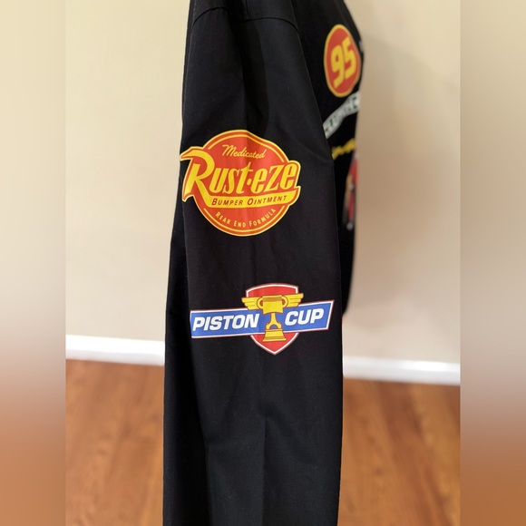 Disney Pixar Cars Lightning Mcqueen Racing Red Jacket - Picture 3 of 8